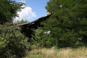 Am Ende von Bahnsteig 102 sieht man dieses alte Bahnsteigdach.