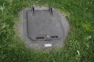 Er hat keine besondere Auszeichnung; ob es wirklich ein Notbrunnen ist, kann ich nur vermuten.