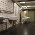 Waschbecken, Trage und Decken